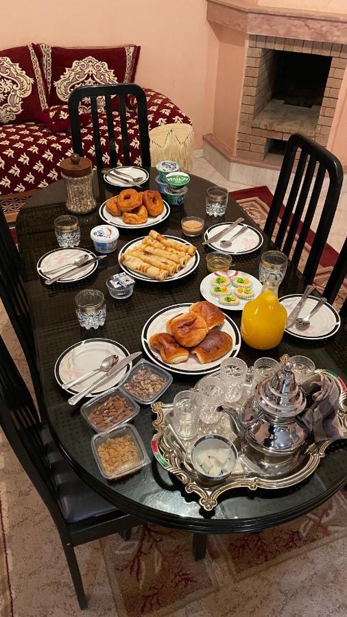 Maison De Ville Agreable Avec Un Patio Marocain Ουαρζαζάτ Εξωτερικό φωτογραφία